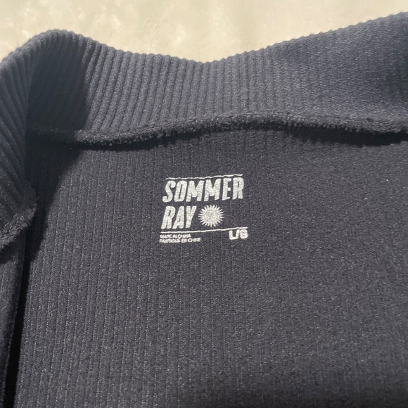 ⭐️Active long sleeve top⭐️ - Picture 5 of 5